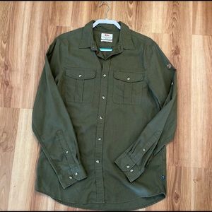 FjallRaven Men's Green Button-up Ovik Travel Shirt Sz Lr